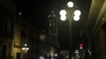 Calles del Centro Histórico de Puebla con alumbrado público.