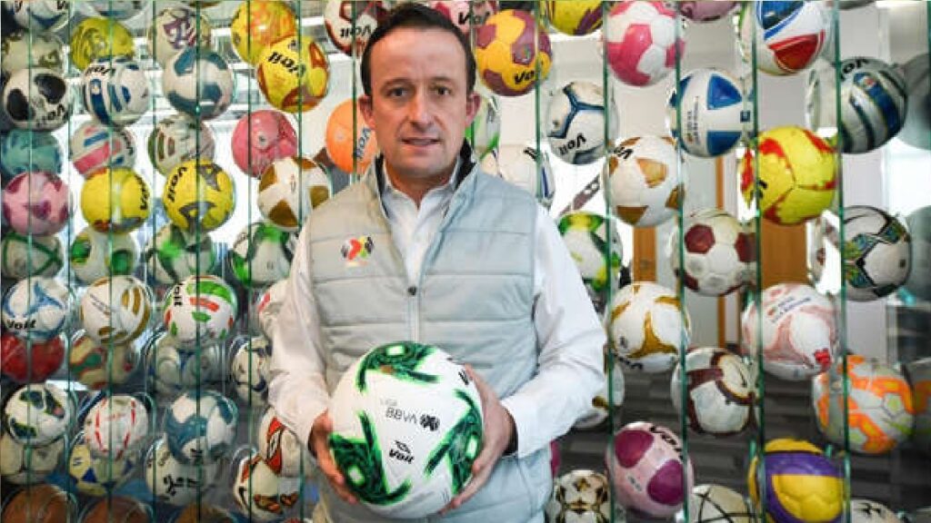 Futbol sigue, sin importar contagios de covid