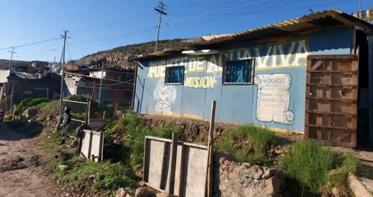 Un hombre fue baleado dentro de una iglesia en Tijuana.