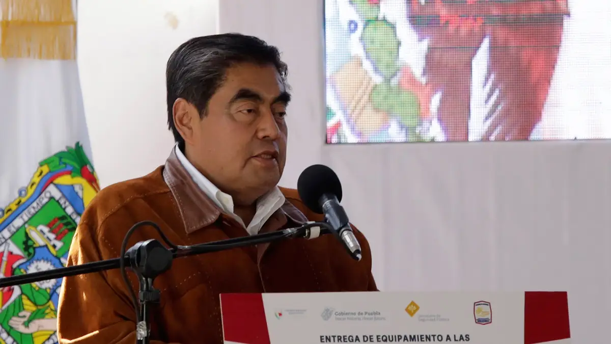 Miguel Barbosa, gobernador de Puebla.