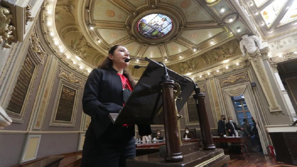María Teresa Castro Corro, titular de Finanzas.