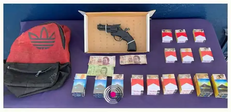 Decomiso de un robo a negocio.