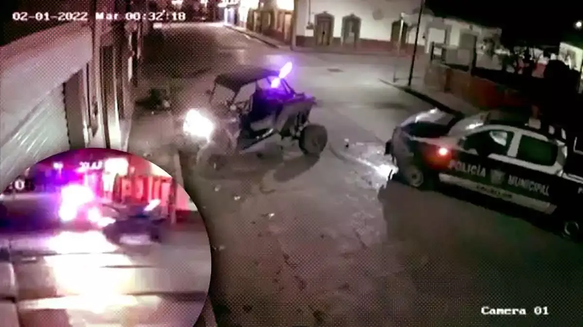 Choque de un Razer y patrulla de la Policía de Zacatlán.