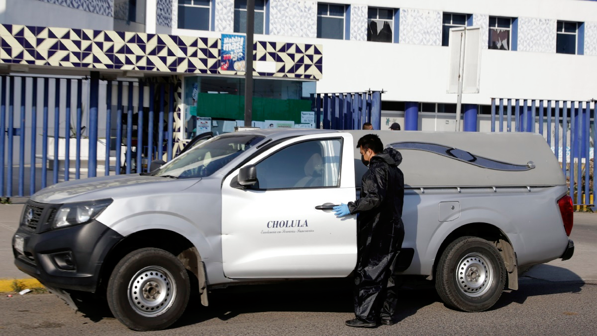 Servicios funerarios por covid en Puebla.