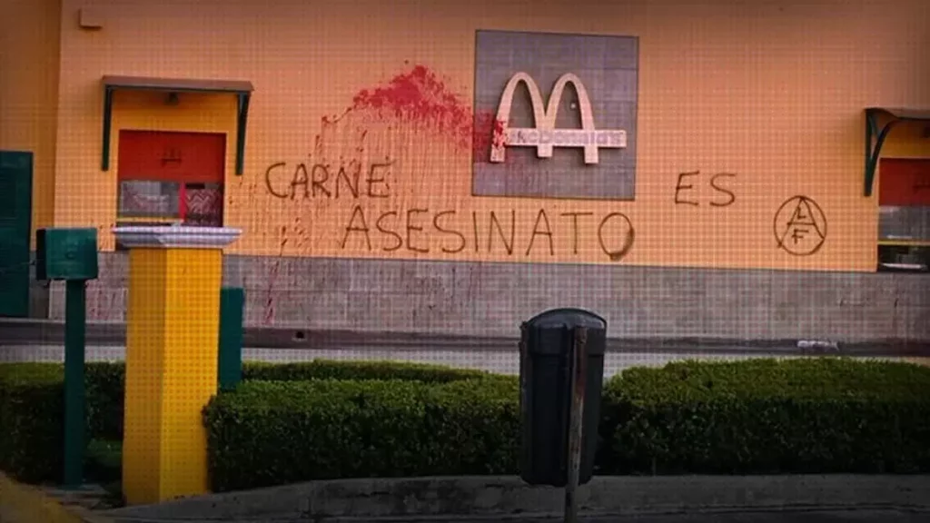 McDonalds vandalizado en Puebla.
