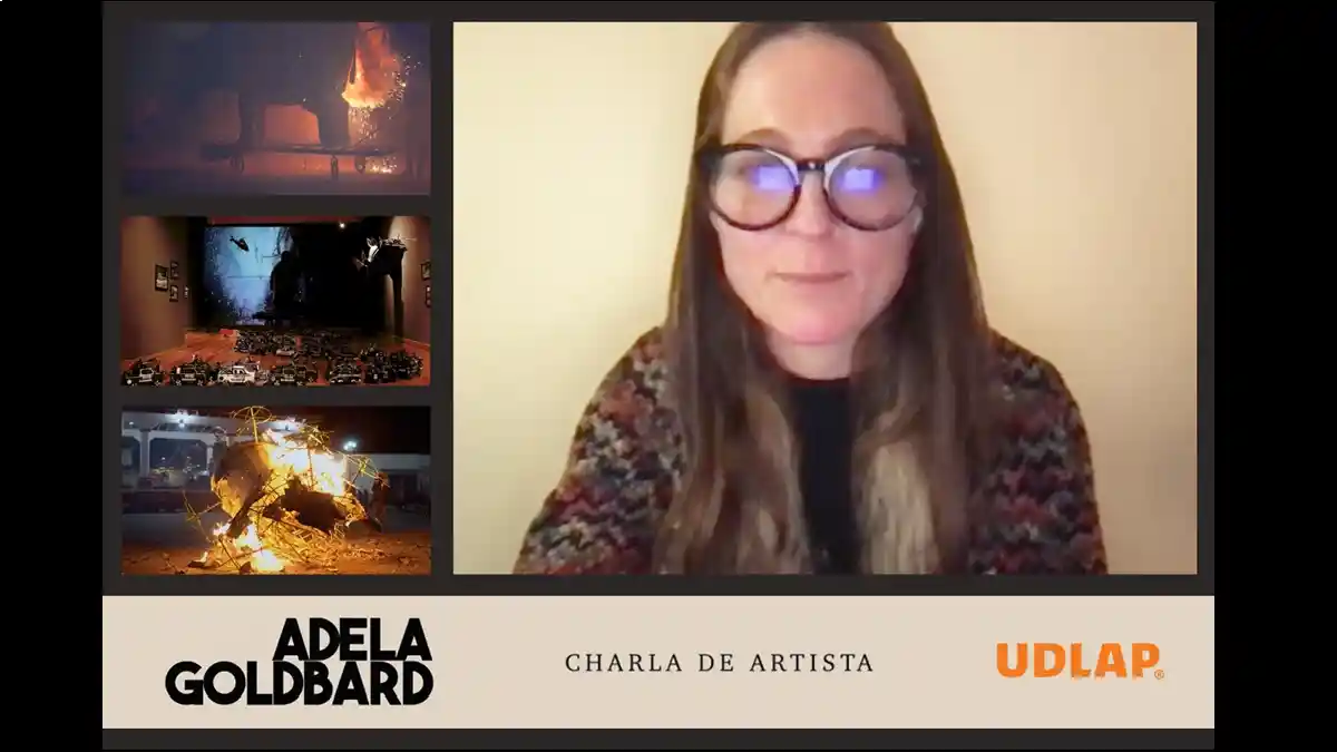 Estudiantes de artes de la UDLAP se reúnen con Adela Goldbard.