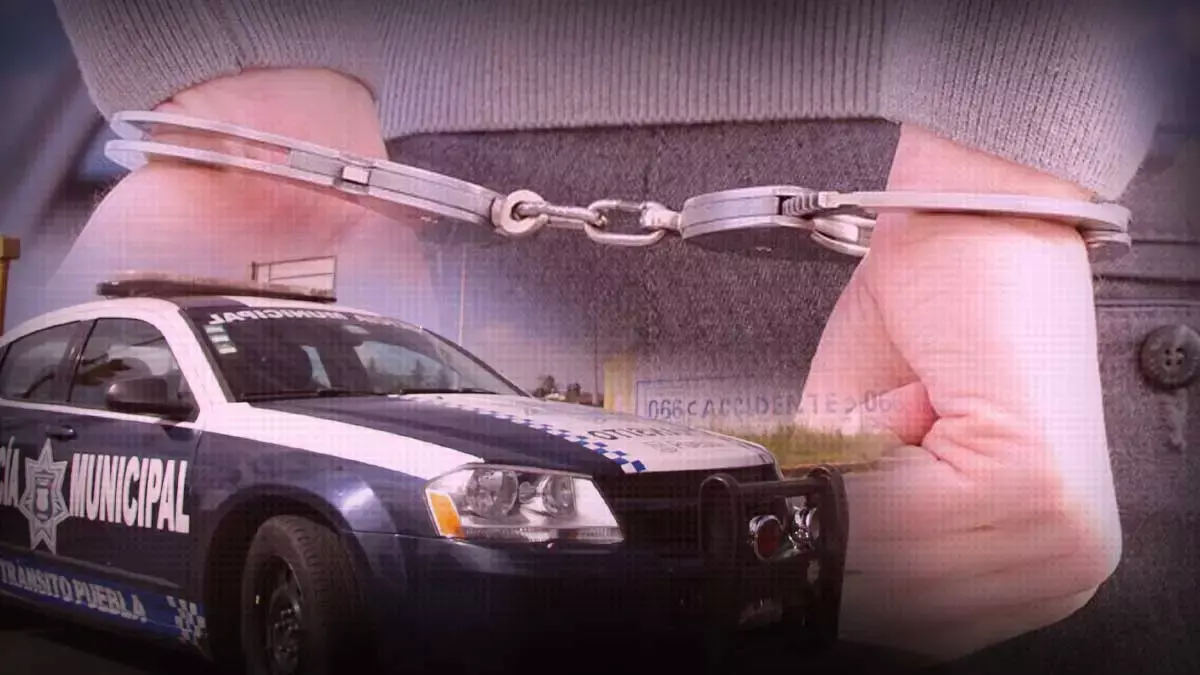 Policías detuvieron a seis ladones que asaltaron una verdulería en San Andrés Cholula.
