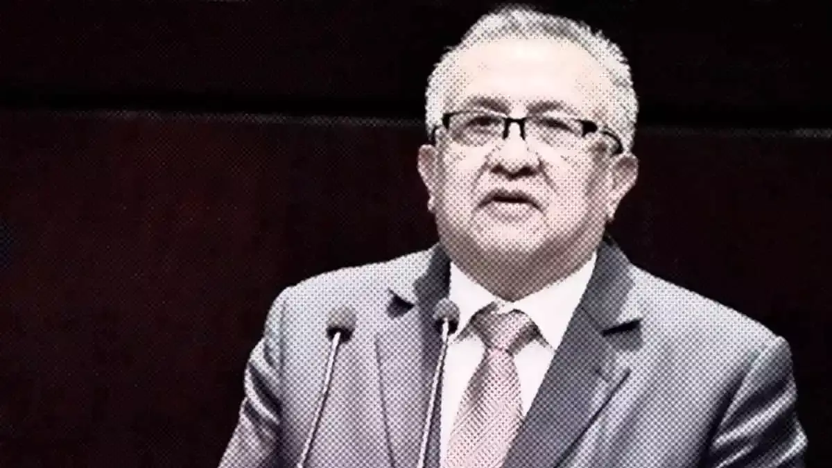 Saúl Huerta enfrentará dos procesos por abuso en Puebla.