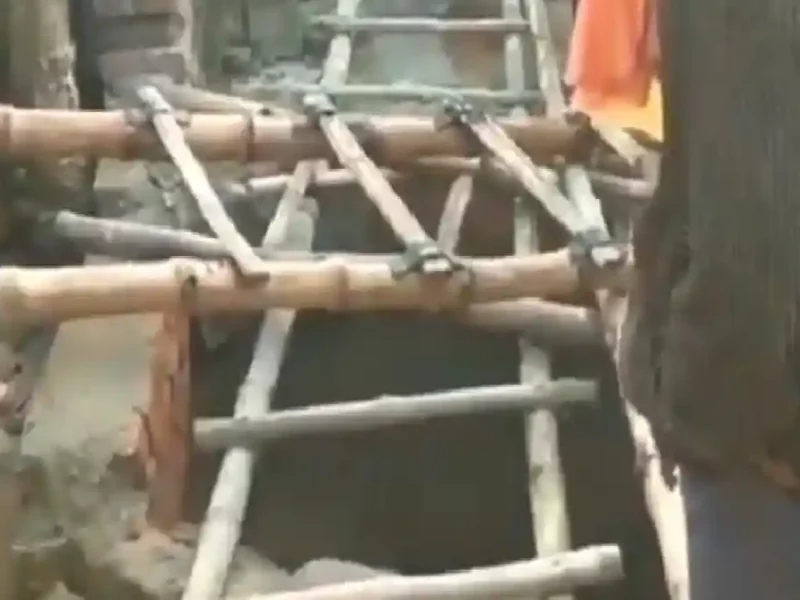 13 mujeres mueren al caer a un pozo en la India.