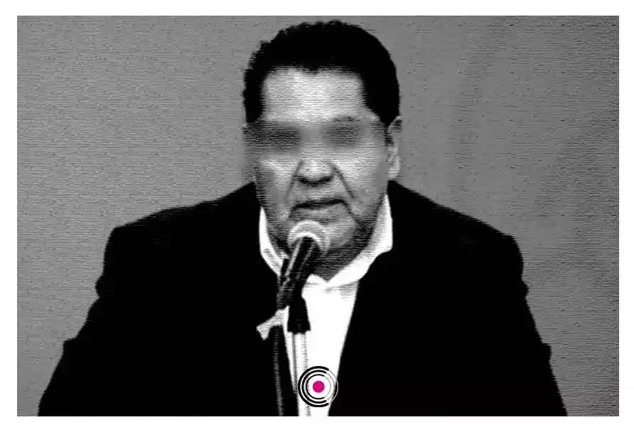 Exservidores públicos detenidos en Puebla. 