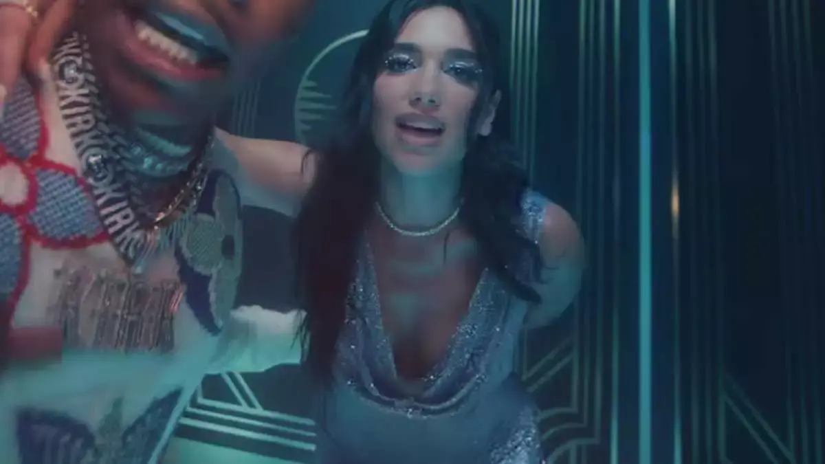 Demandan a Dua Lipa