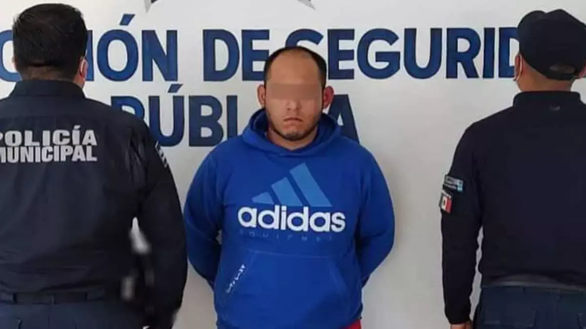 Hombre detenido en Tehuacán.