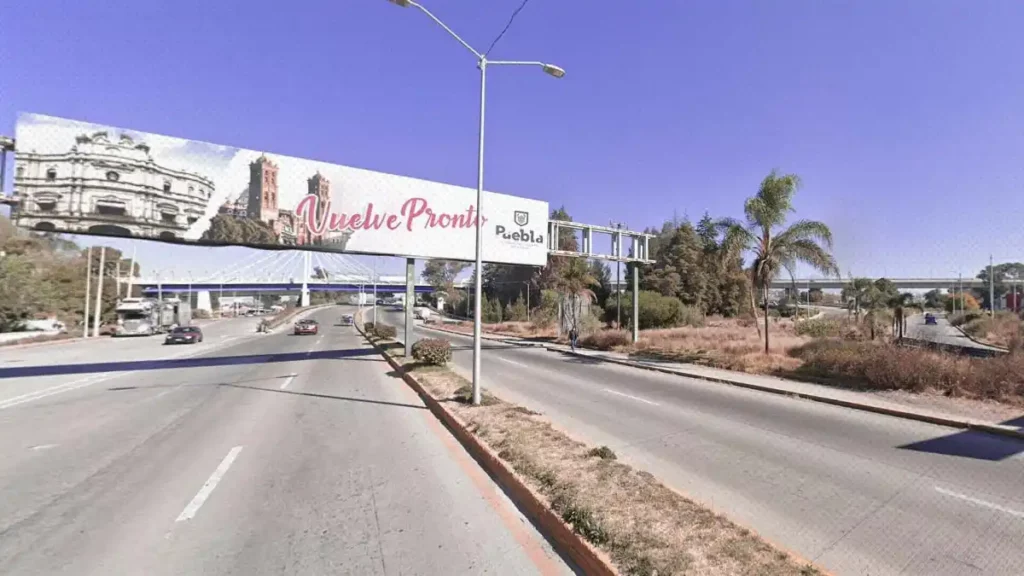 Reportan persona atropellada en la autopista México-Puebla.