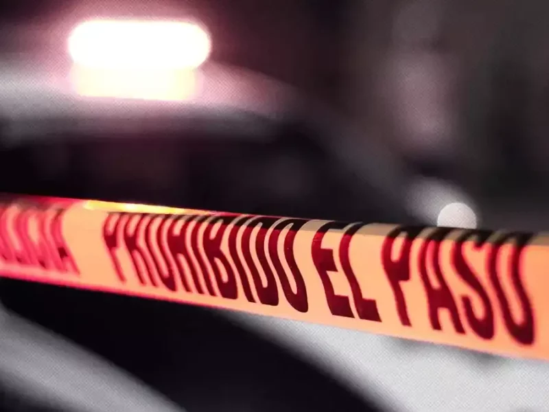 El cuerpo de un hombre estado de descomposición fue hallado en una barranca.