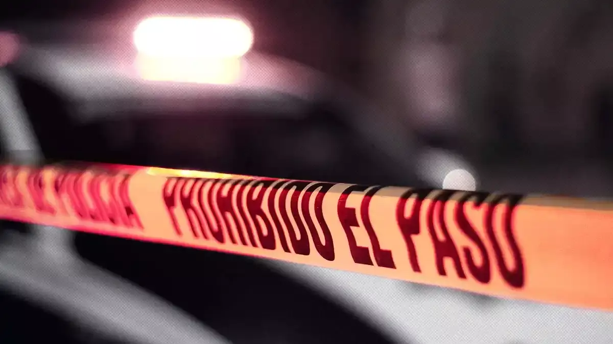 El cuerpo de un hombre estado de descomposición fue hallado en una barranca.