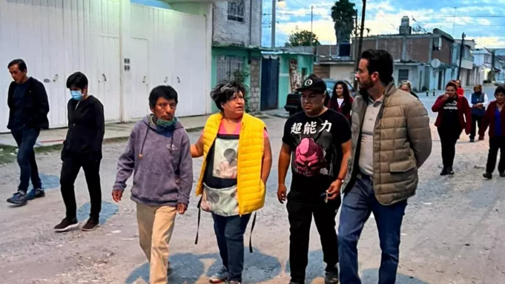 Toño López realiza recorridos nocturnos.
