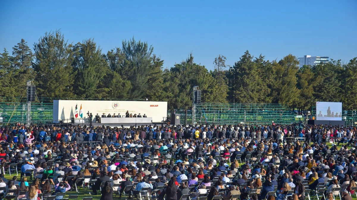 UDLAP entrega posgrado a la generación 2022.