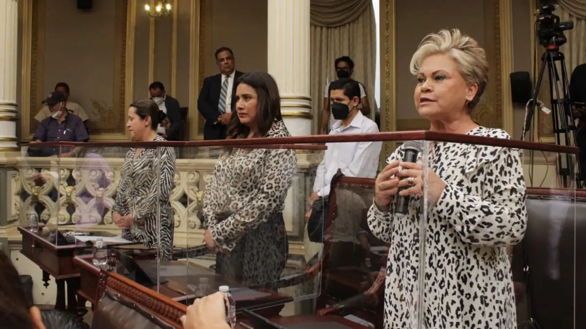 Recibe y turna Pleno de la LXI Legislatura paquete de iniciativas el Ejecutivo del Estado.