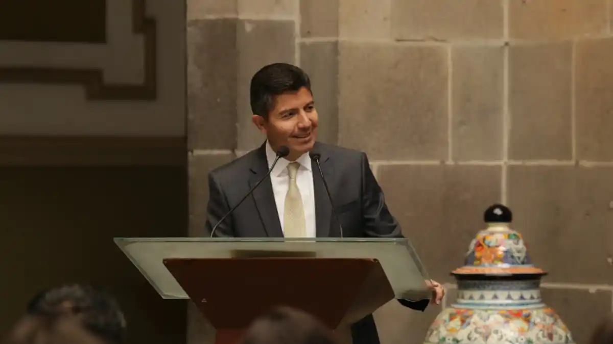 Ayuntamiento de Puebla y Síntesis reconocen la labor de actores sociales destacados