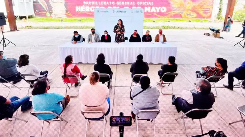 En Huejotzingo pone en marcha construcción de nueva aula en Bachillerato Héroes 5 de mayo.