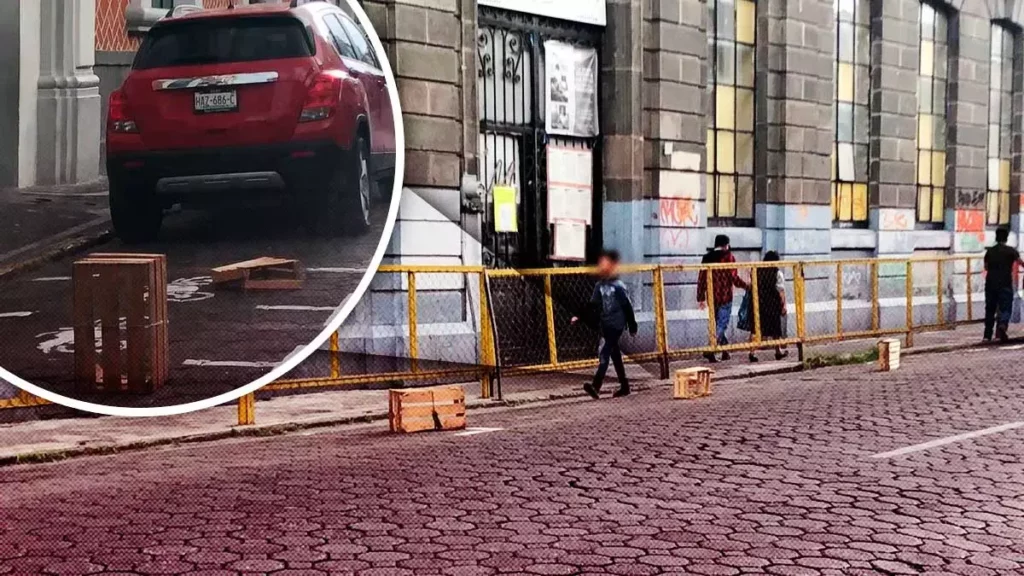 Franeleros continúan con el apartado de lugares ahora hasta en los cajones de parquímetros
