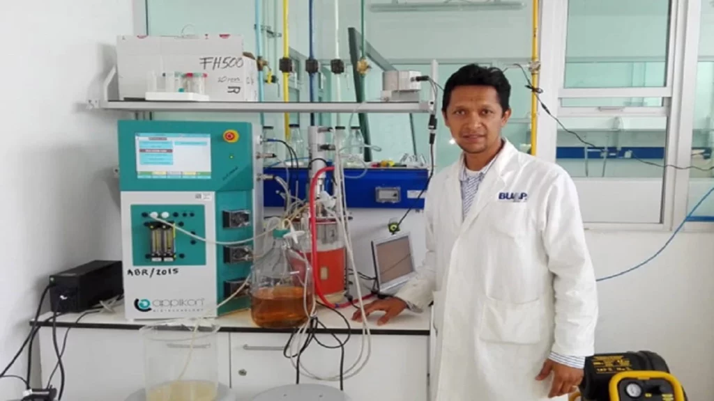 Producen consorcios microbianos en biorreactor.