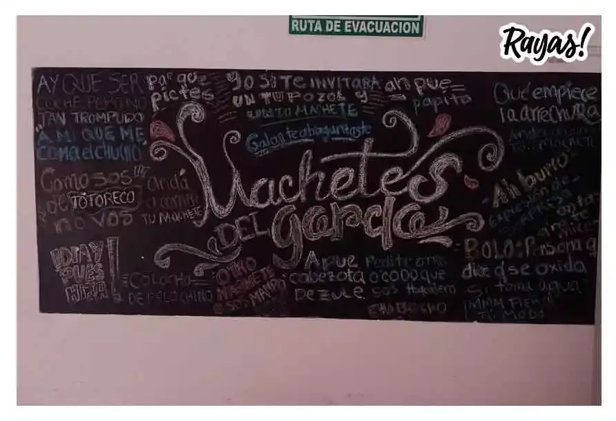 “Machetes el Gordo”, las quesadillas de medio metro en Puebla para un hambre voraz