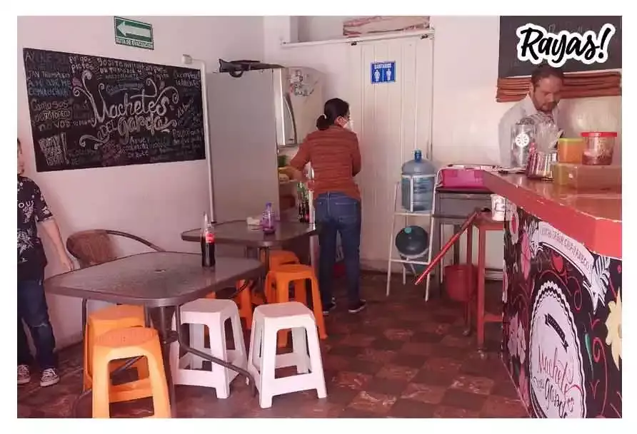 “Machetes el Gordo”, las quesadillas de medio metro en Puebla para un hambre voraz