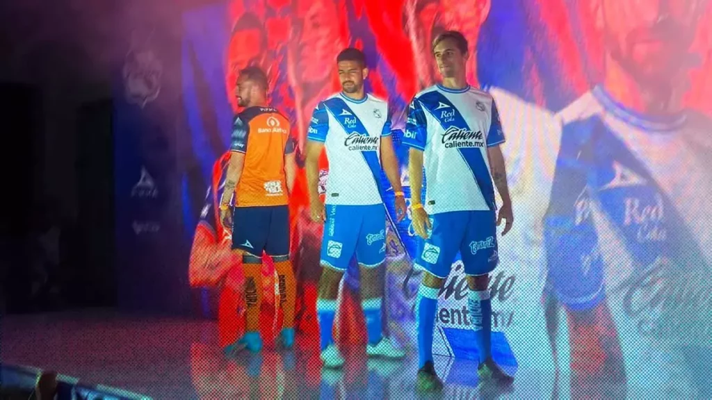 ¡Ya tenemos nuevo uniforme! Club Puebla presenta su nuevo jersey
