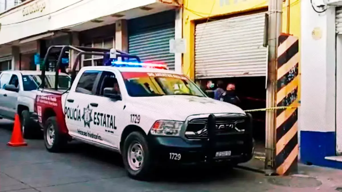 Hombre muere por sobredosis dentro de una ferretería en Izúcar de Matamoros