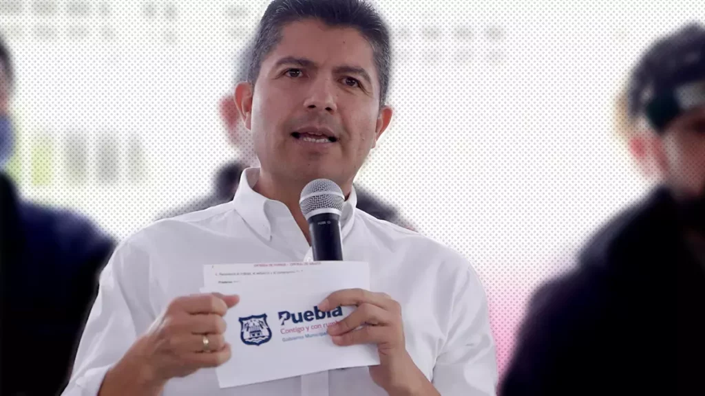 Eduardo Rivera va contra las mafias que operan en el Centro Histórico.