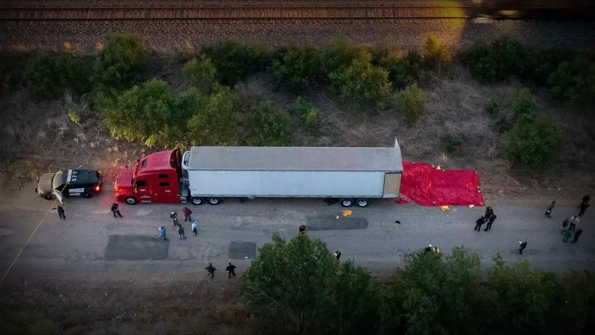 Poblanos fallecen en tráiler de Texas.
