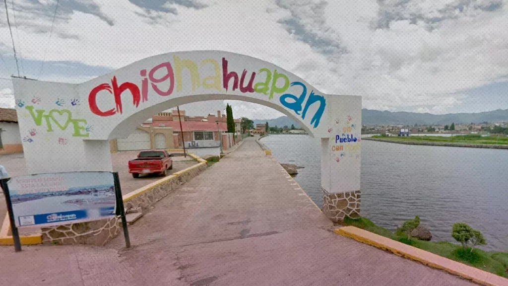 Especialistas analizarán la Laguna de Chignahuapan para avalar el traslado de barcos saneadores