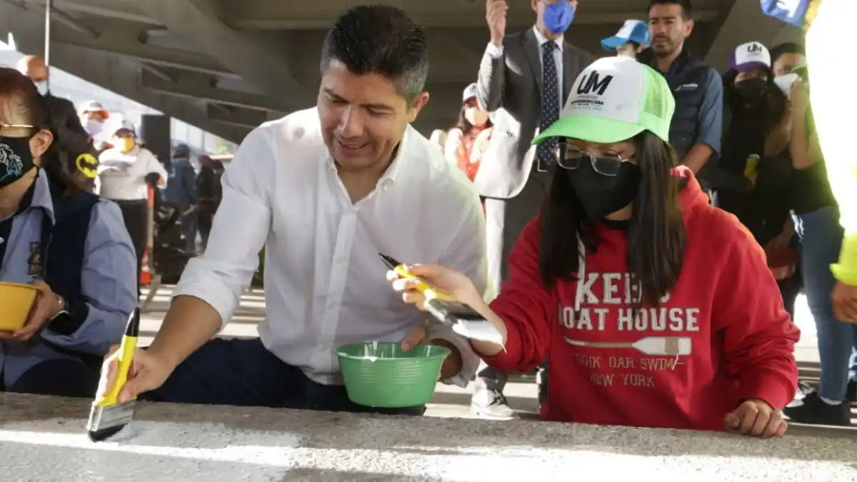 Ayuntamiento de Puebla y Universidad Mesoamericana se unen por una ciudad de 10