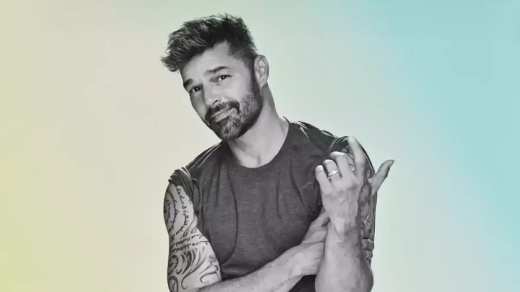 Un juez emitió una orden de restricción por violencia familiar contra Ricky Martin