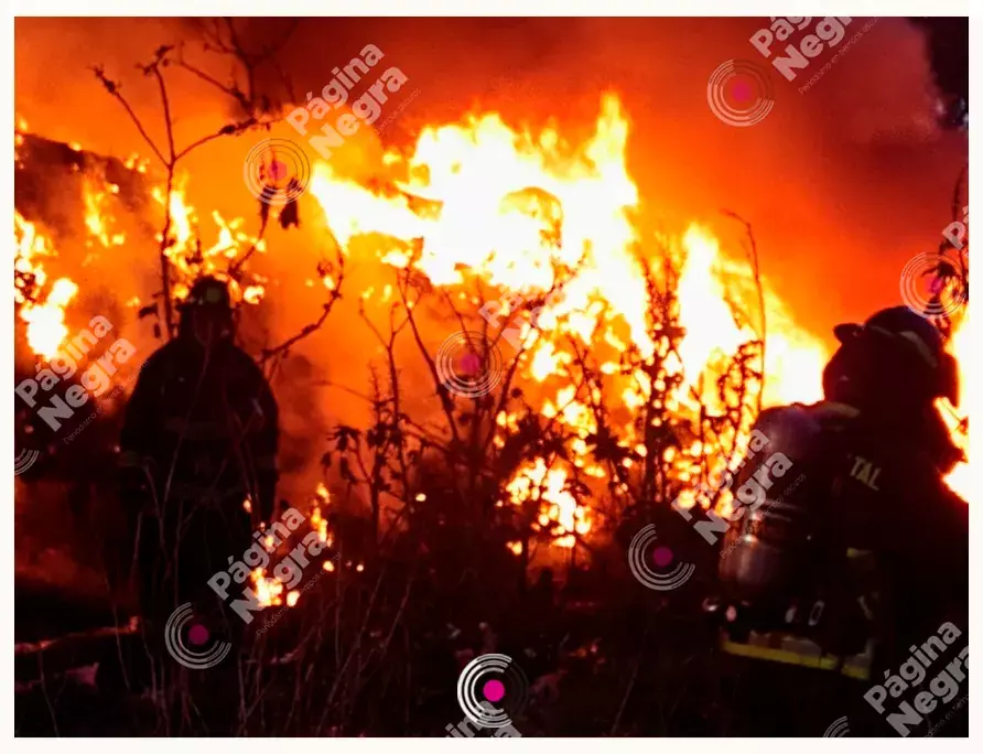 Otra vez, una recicladora se incendia, ahora al norte de Puebla capital.