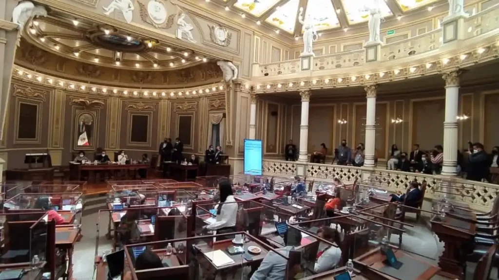 Ponen fin a irregularidades por parte de notarios; aprueba Congreso reformas en la materia
