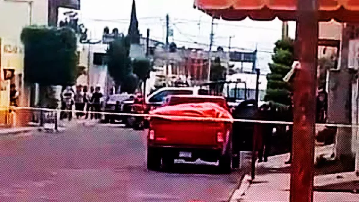 Fue asesinado balazos dentro camioneta