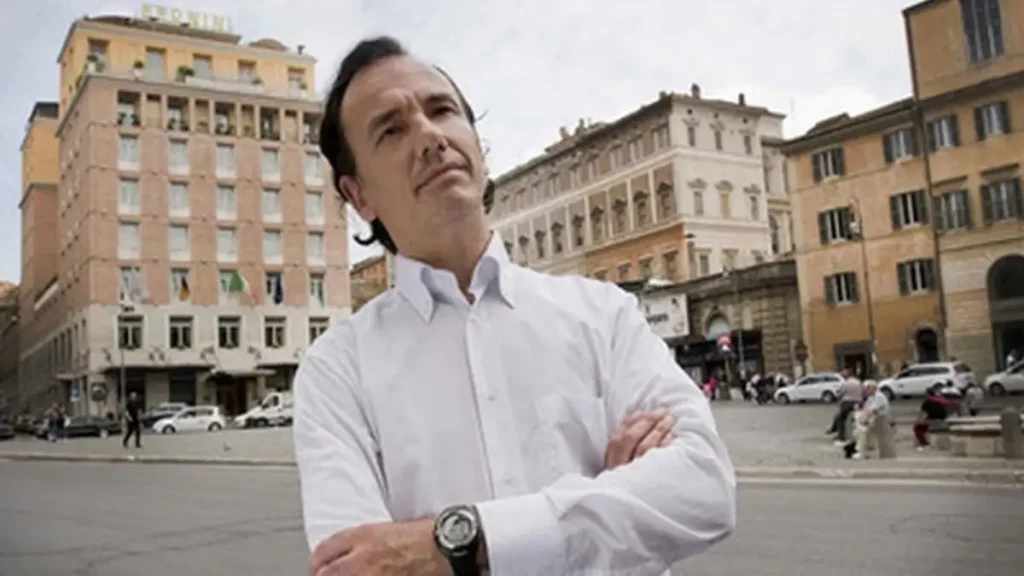 ¿Quién es Tommaso Debenedetti, el gran creador de las "fake news"?