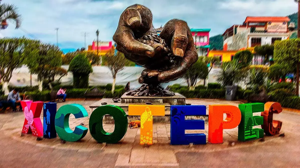Percance vehicular en Xicotepec.