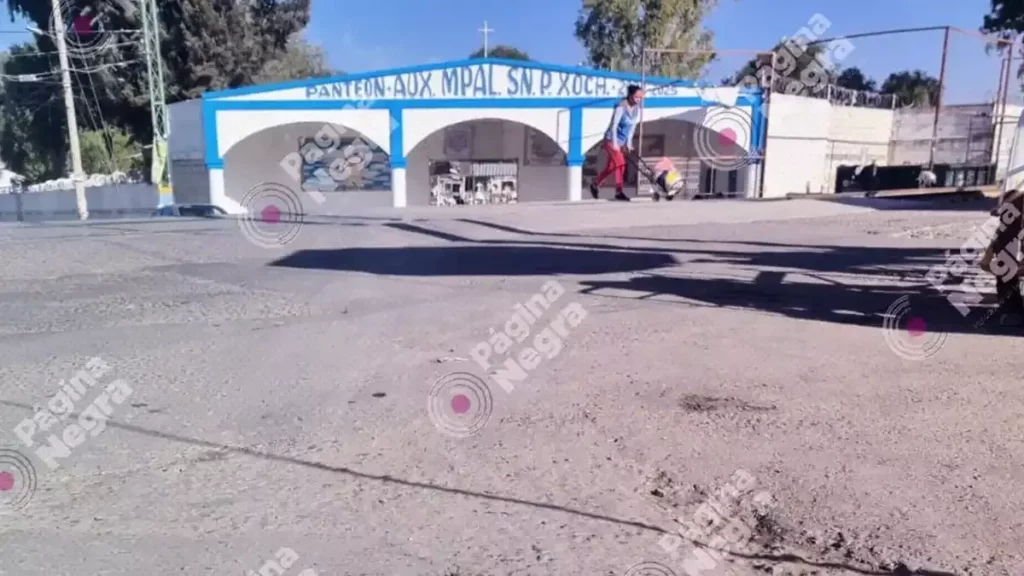 En aparente asalto, un hombre es baleado en San Pablo Xochimehuacan.