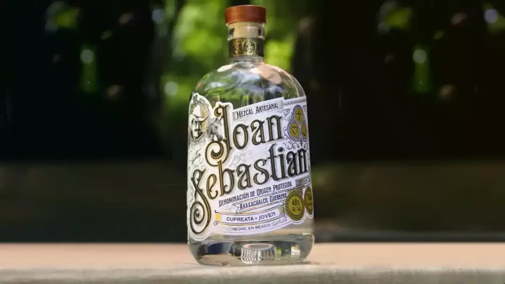 ¡Salud! Ya está a la venta el mezcal de Joan Sebastian.