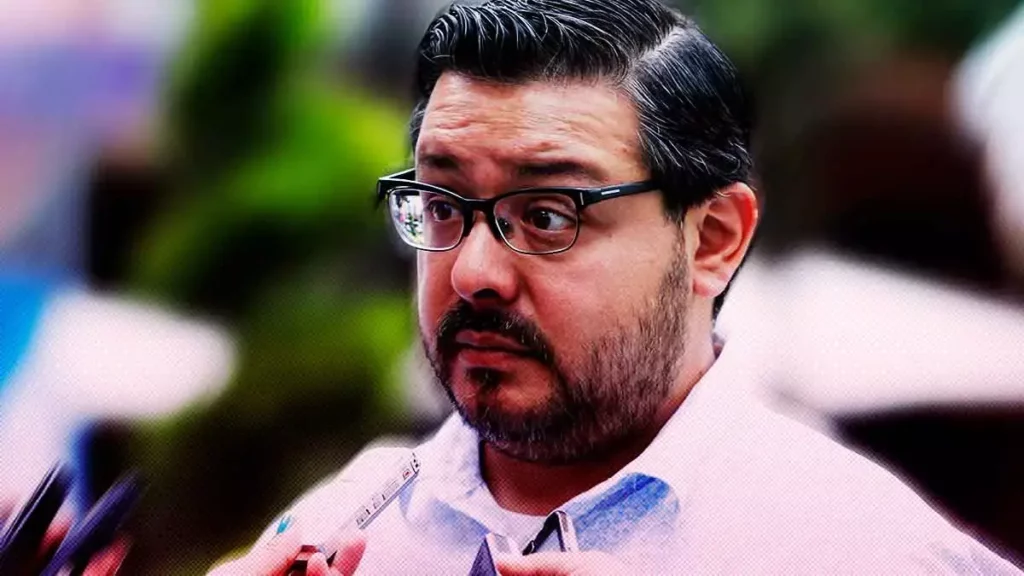 Brahim Zamora califica de populista la implementación de asientos rosas en el transporte público