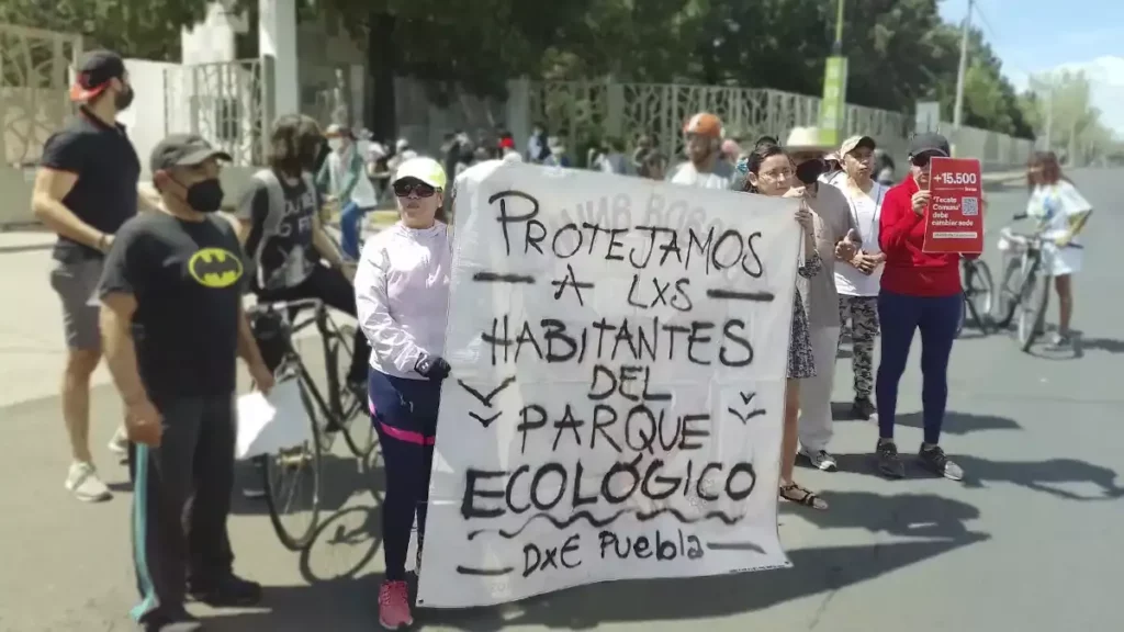 Poblanos marchan vs el Tecate Comuña: “¡Respeten el Parque Ecológico!”, clamaron