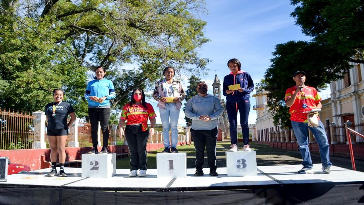 Norma Layón dio banderazo de la 6ta edición de la carrera “Calli El Carmen”