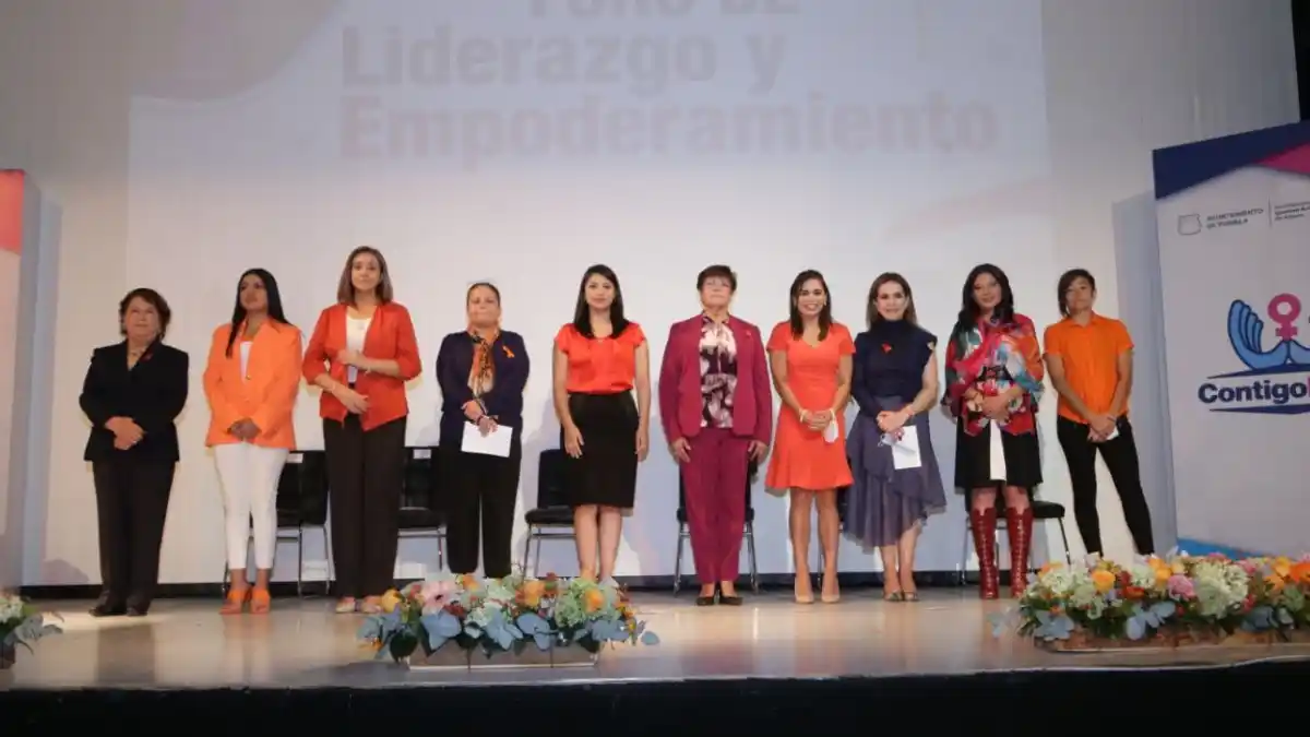 Impulso a mujeres emprendedoras en foro de liderazgo organizado por el Gobierno Municipal