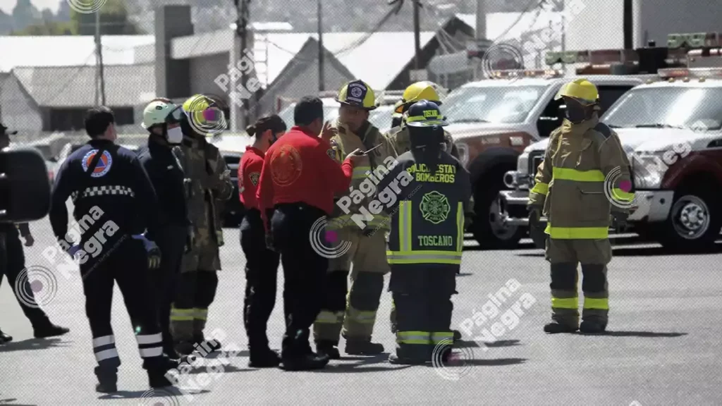 Un muerto y 14 heridos, deja explosión en fábrica de Totimehuacan.
