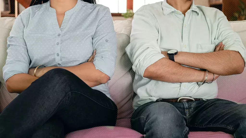 Buscan en Puebla que amas de casa reciban el 50% de bienes tras divorcio