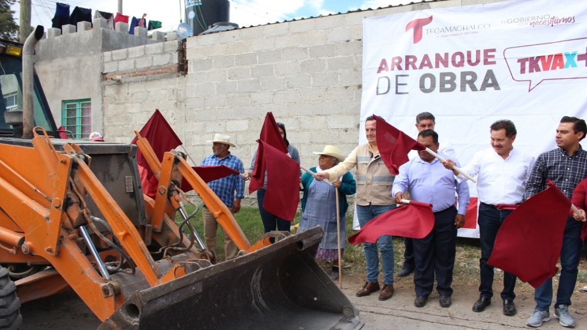 ¡Ahora le tocó a Santa Rosa! Arranque de obra de adoquinamiento de la calle 5 oriente y av. 16 de septiembre en santa rosa