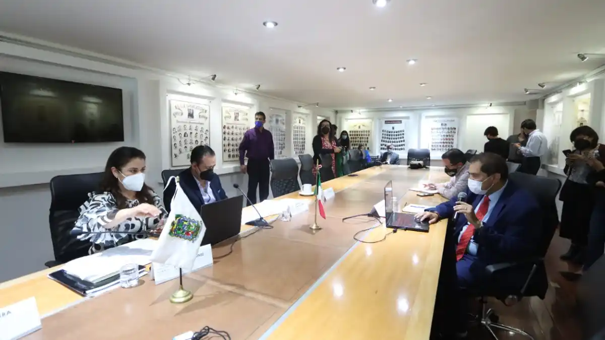 Acerca Comisión de la LXI Legislatura información sobre economía a migrantes que radican en EE. UU.